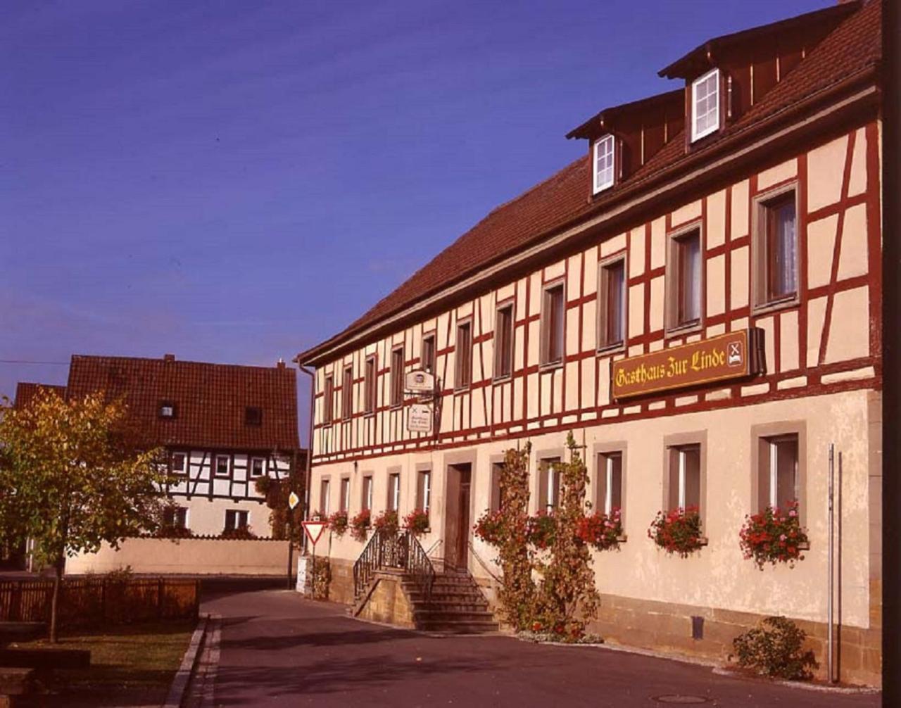 Landgasthof "Zur Linde" Irmelshausen Esterno foto